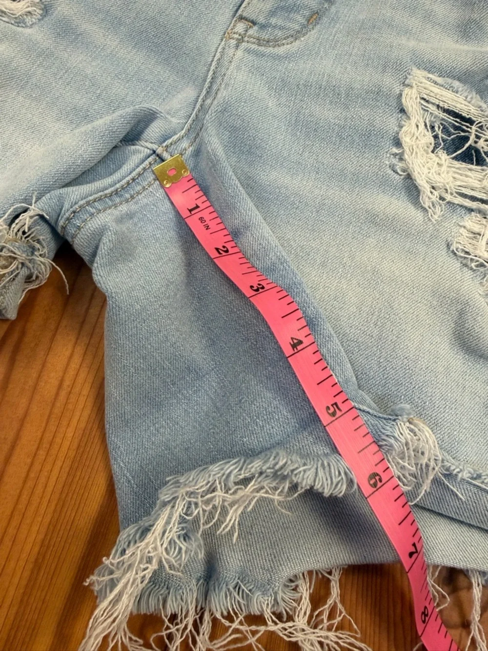 American Eagle The Dream Short Midi Distressed Jean Shorts Light Wash Size 8